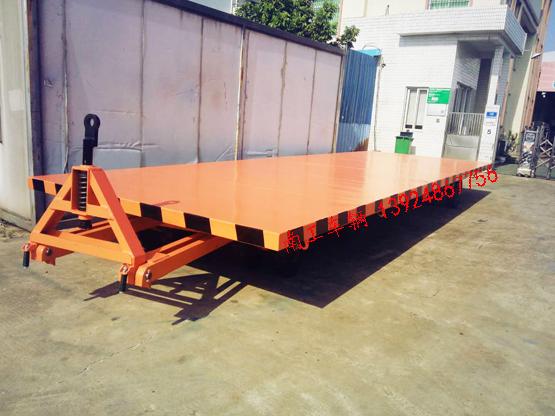 10噸平板拖車 8個實(shí)心胎全掛車