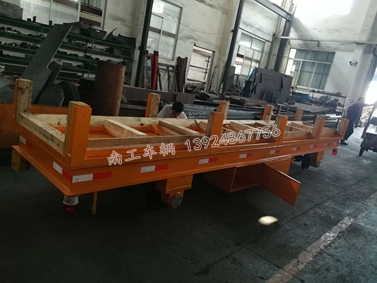 電動軌道車 電動軌道車