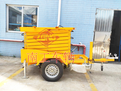 1685524992357906.jpg 牽引式升降平臺拖車I.jpg