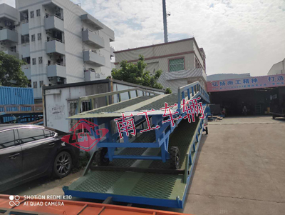 1686813311784169.jpg 登車橋1I.jpg