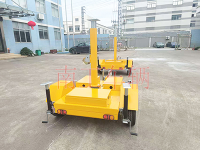 手動升降廣告拖車 移動式拖車底盤2I.jpg